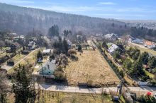 Na predaj krásny veľký stavebný pozemok, 1618 m2, Štúrova ulica, Marianka